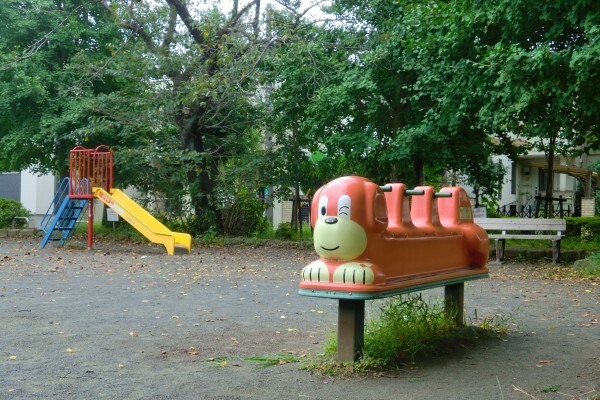 供養塚児童公園 遊具2